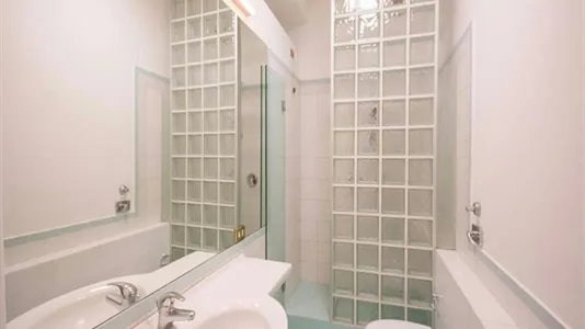 Rooms in Milano Zona 2 - Stazione Centrale, Gorla, Turro, Greco, Crescenzago - photo 6