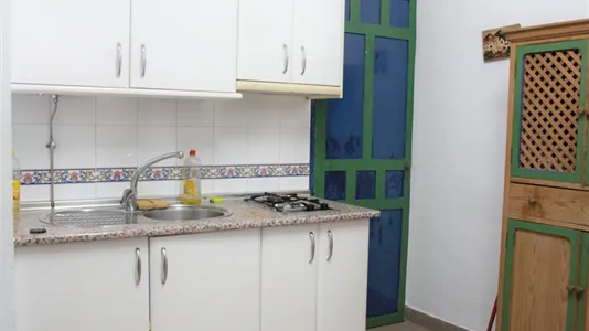 Rooms in El Fontanal - photo 10