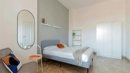 Rooms in Roma Municipio XIV – Monte Mario - photo 3