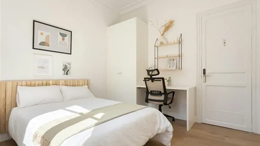 Rooms in Barcelona Les Corts - photo 2