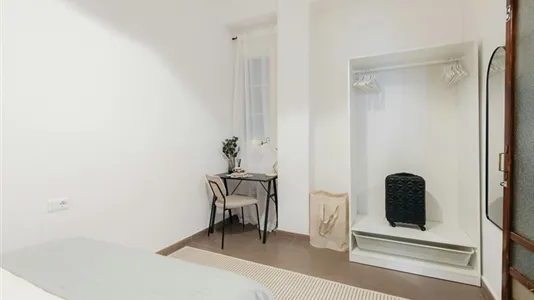 Rooms in Valencia Extramurs - photo 5