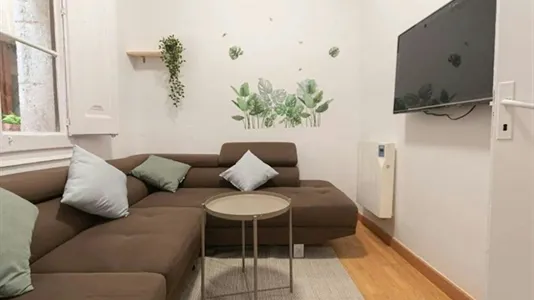 Rooms in Barcelona Ciutat Vella - photo 9