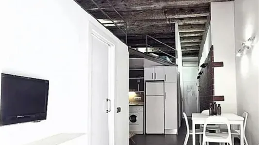 Apartments in Barcelona Ciutat Vella - photo 3