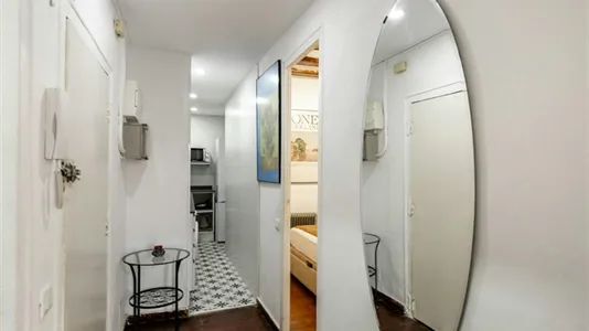 Apartments in Barcelona Ciutat Vella - photo 9
