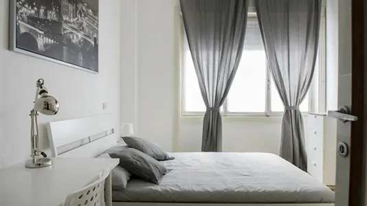 Rooms in Milano Zona 1 - Centro storico - photo 1