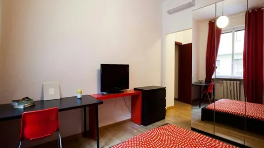 Rooms in Milano Zona 8 - Fiera, Gallaratese, Quarto Oggiaro - photo 6