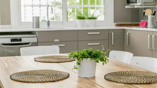 Rooms in El Prat de Llobregat - photo 7