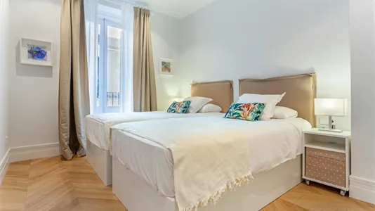 Apartments in Madrid Chamberí - photo 9