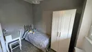 Room for rent, Milano Zona 8 - Fiera, Gallaratese, Quarto Oggiaro, Milan, &lt;span class=&quot;blurred street&quot; onclick=&quot;ProcessAdRequest(13436477)&quot;&gt;&lt;span class=&quot;hint&quot;&gt;See streetname&lt;/span&gt;[xxxxxxxxxxxxx]&lt;/span&gt;