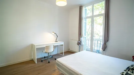 Rooms in Barcelona Eixample - photo 5