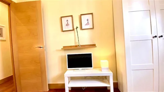 Rooms in Bilbao - photo 8
