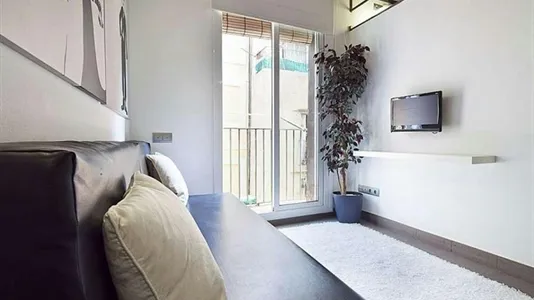 Apartments in Barcelona Ciutat Vella - photo 4