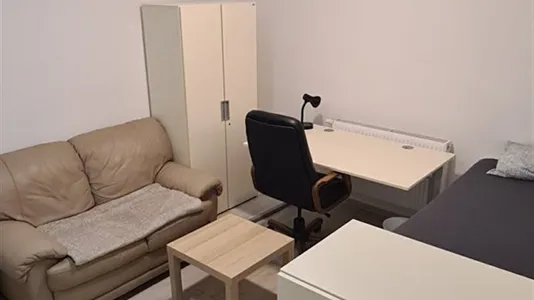 Rooms in Besnica - photo 1