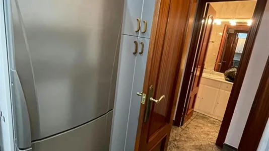 Rooms in Barcelona Eixample - photo 10