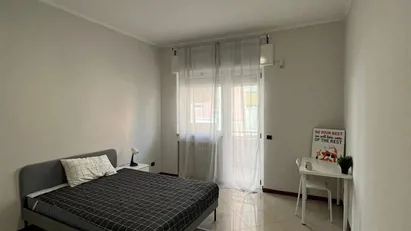 Room for rent in Bari, Puglia