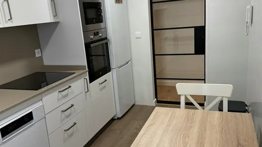 Rooms in Oviedo - photo 9