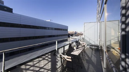 Apartments in El Encinar de los Reyes - photo 10