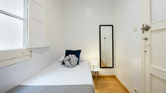 Rooms in Madrid Retiro - photo 2