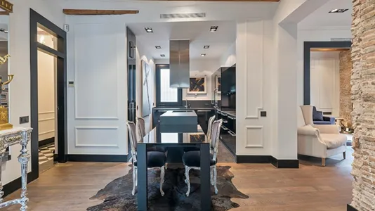 Apartments in Barcelona Ciutat Vella - photo 6