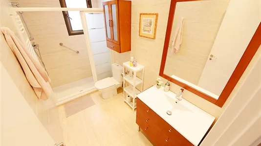 Rooms in Bilbao - photo 4