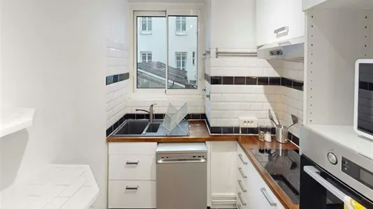 Rooms in Paris 9ème arrondissement - photo 8