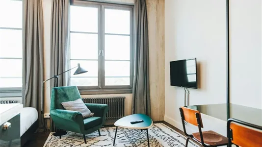 Apartments in Berlin Friedrichshain-Kreuzberg - photo 2