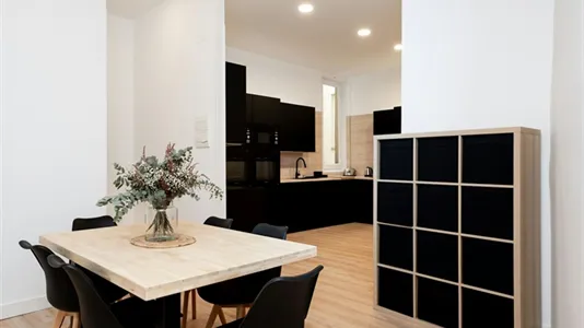 Rooms in Madrid Centro - photo 9