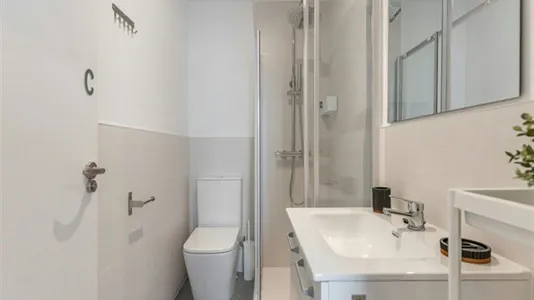 Rooms in Madrid Centro - photo 7