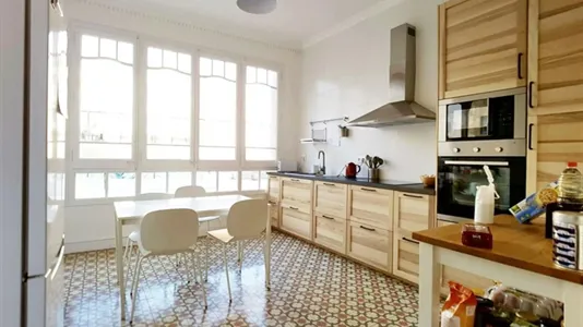 Rooms in Barcelona Eixample - photo 9