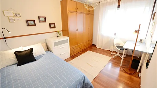 Rooms in Bedia - photo 1