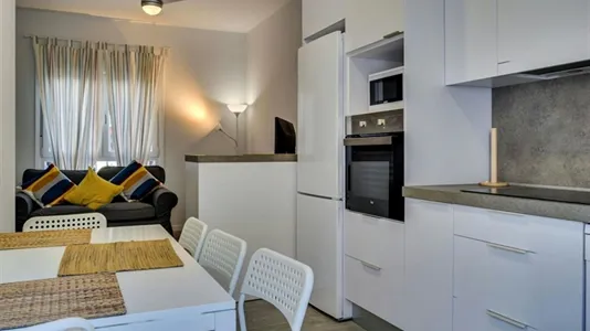 Rooms in Zaragoza - photo 10