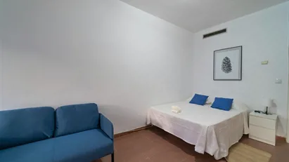 Room for rent in Los Bermejales, Andalucía
