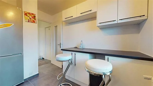 Rooms in Saint-Julien-en-Genevois - photo 3