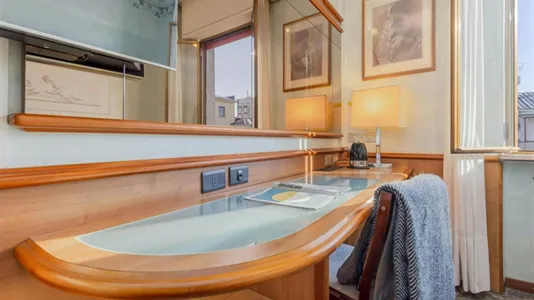 Rooms in Novara - photo 4