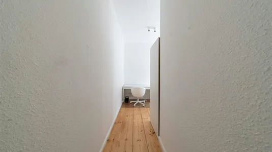 Rooms in Frankfurt Innenstadt II - photo 4