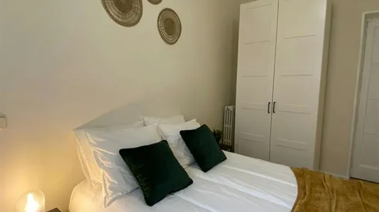 Rooms in Madrid Centro - photo 2