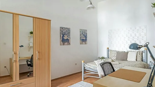 Rooms in Location is not specified - photo 1