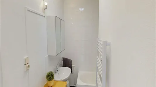 Rooms in Lyon - photo 4