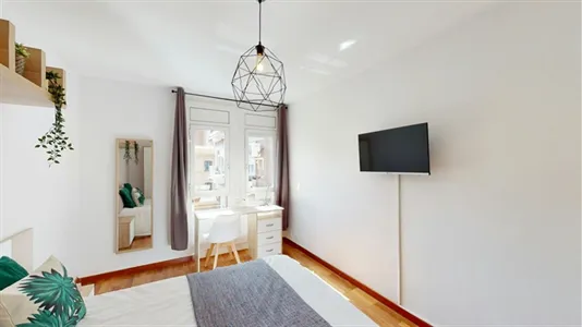 Rooms in Barcelona Eixample - photo 6