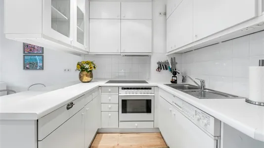 Apartments in Location is not specified - photo 6