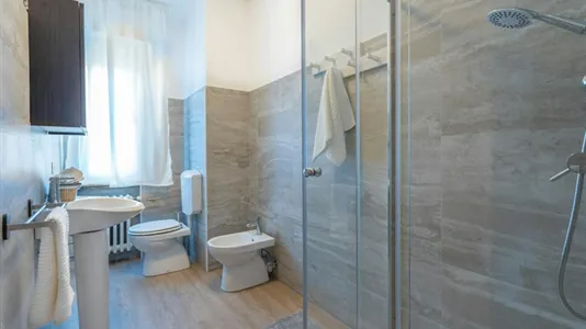 Rooms in Udine - photo 4