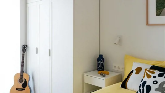 Rooms in Madrid Fuencarral-El Pardo - photo 1