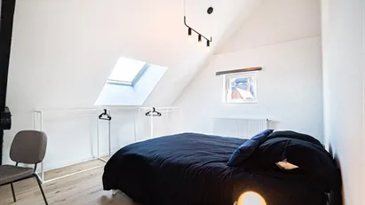 Room for rent in Bergen, Henegouwen