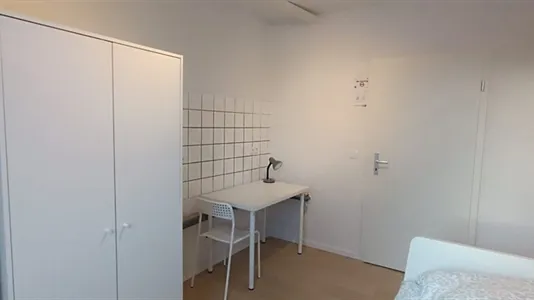 Rooms in Bochum - photo 4