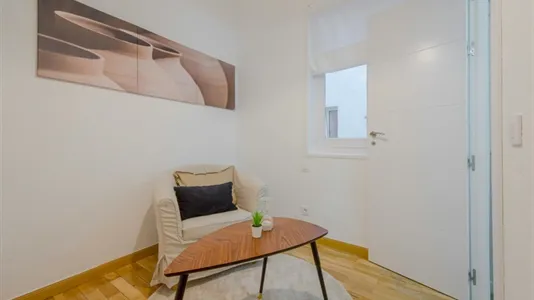 Rooms in Madrid Salamanca - photo 9