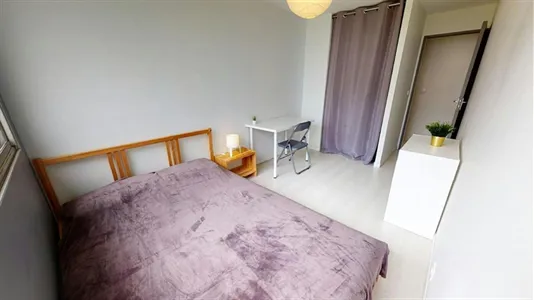 Rooms in Clermont-Ferrand - photo 2