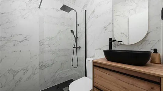 Rooms in Madrid Centro - photo 7