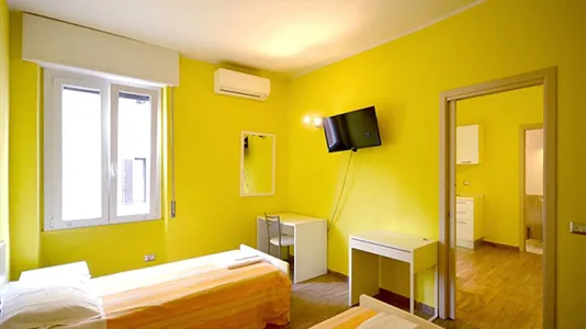 Rooms in Milano Zona 5 - Vigentino, Chiaravalle, Gratosoglio - photo 3