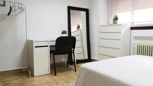 Rooms in Madrid Moncloa-Aravaca - photo 5