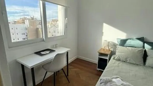 Rooms in Valencia Algirós - photo 8